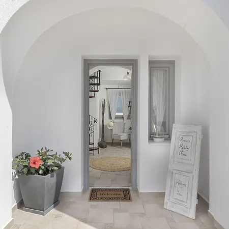 Hemera On Santorini Akrotírion