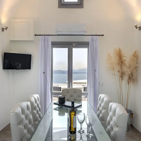 Hemera On Santorini Akrotírion