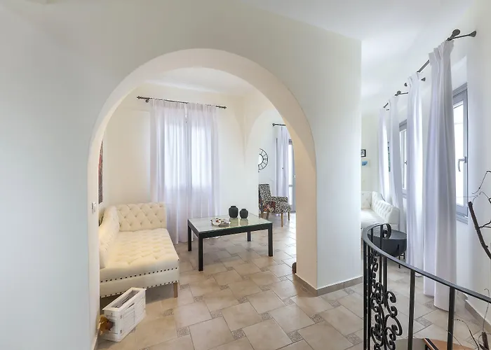 Hemera On Santorini Akrotírion